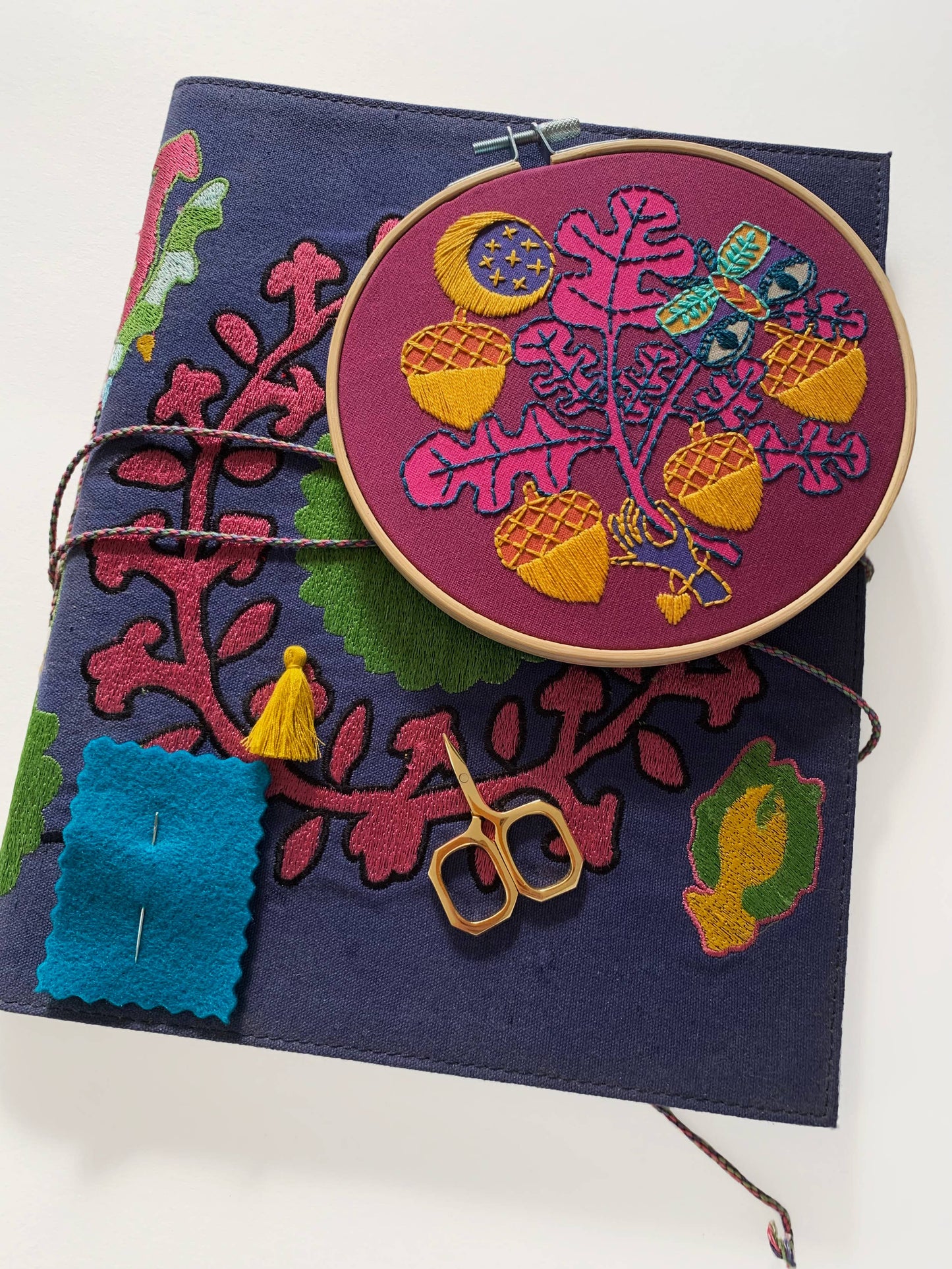 Acorns Embroidery Kit