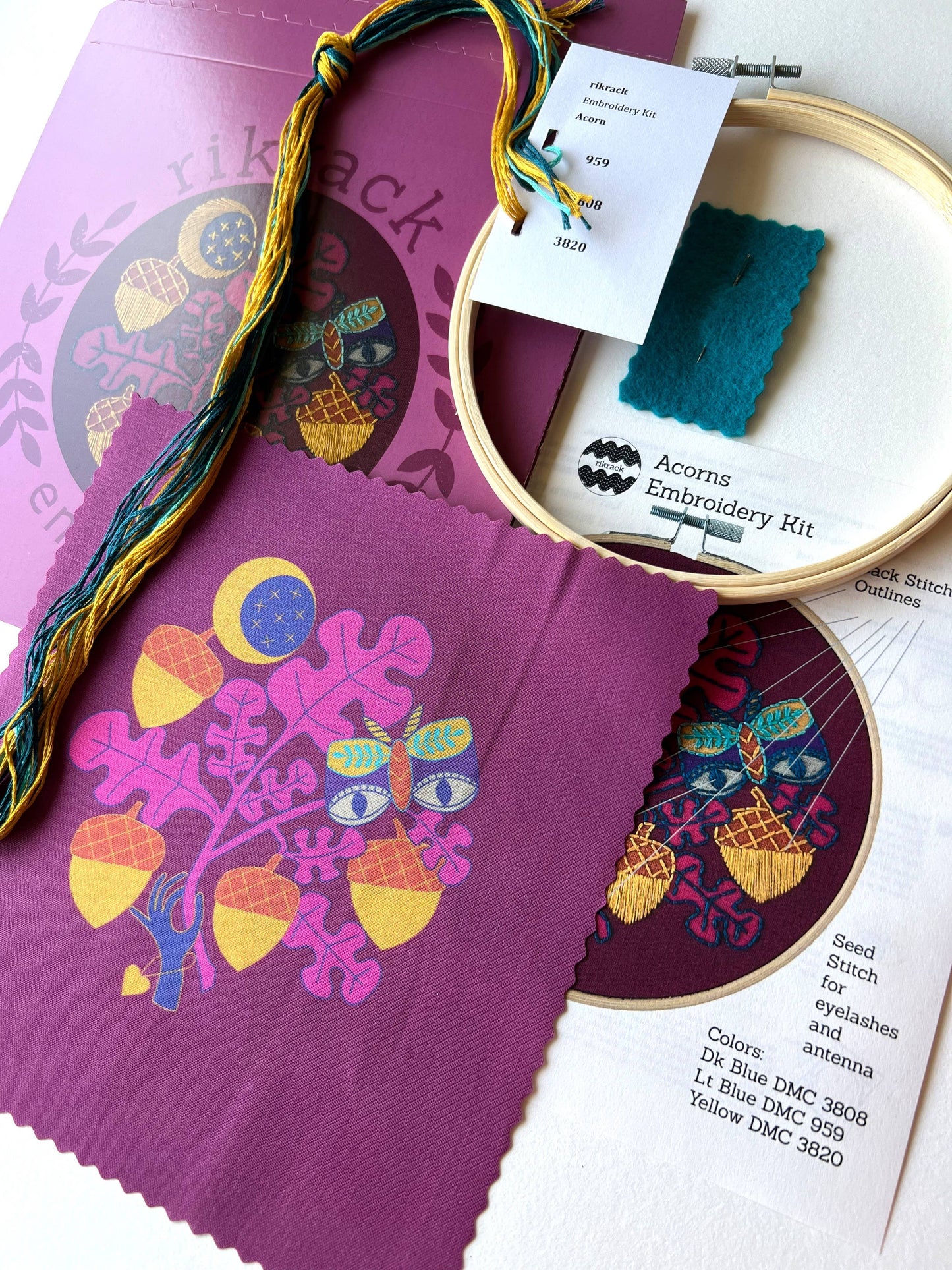 Acorns Embroidery Kit