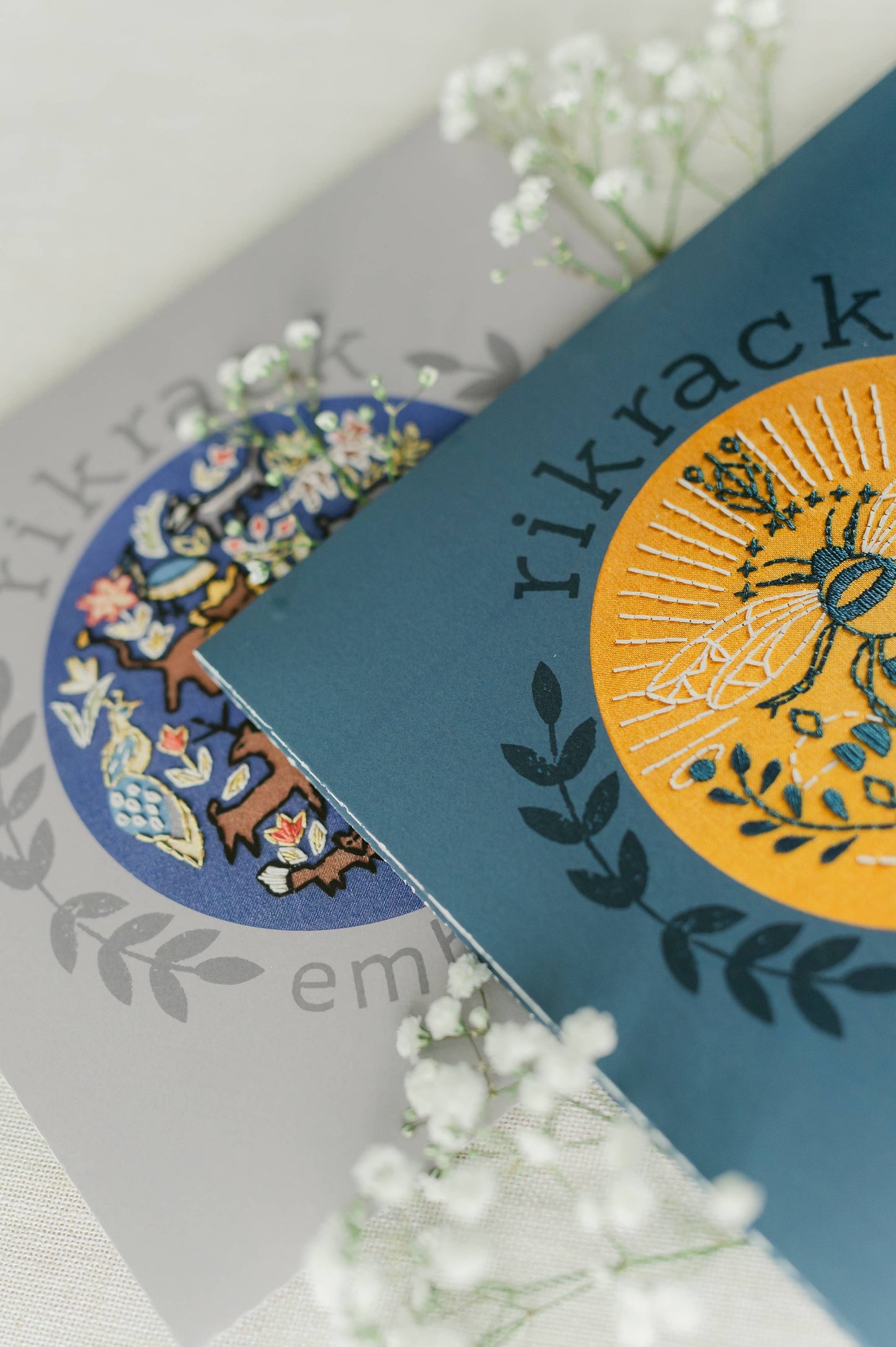 Lovely Bee Embroidery Kit