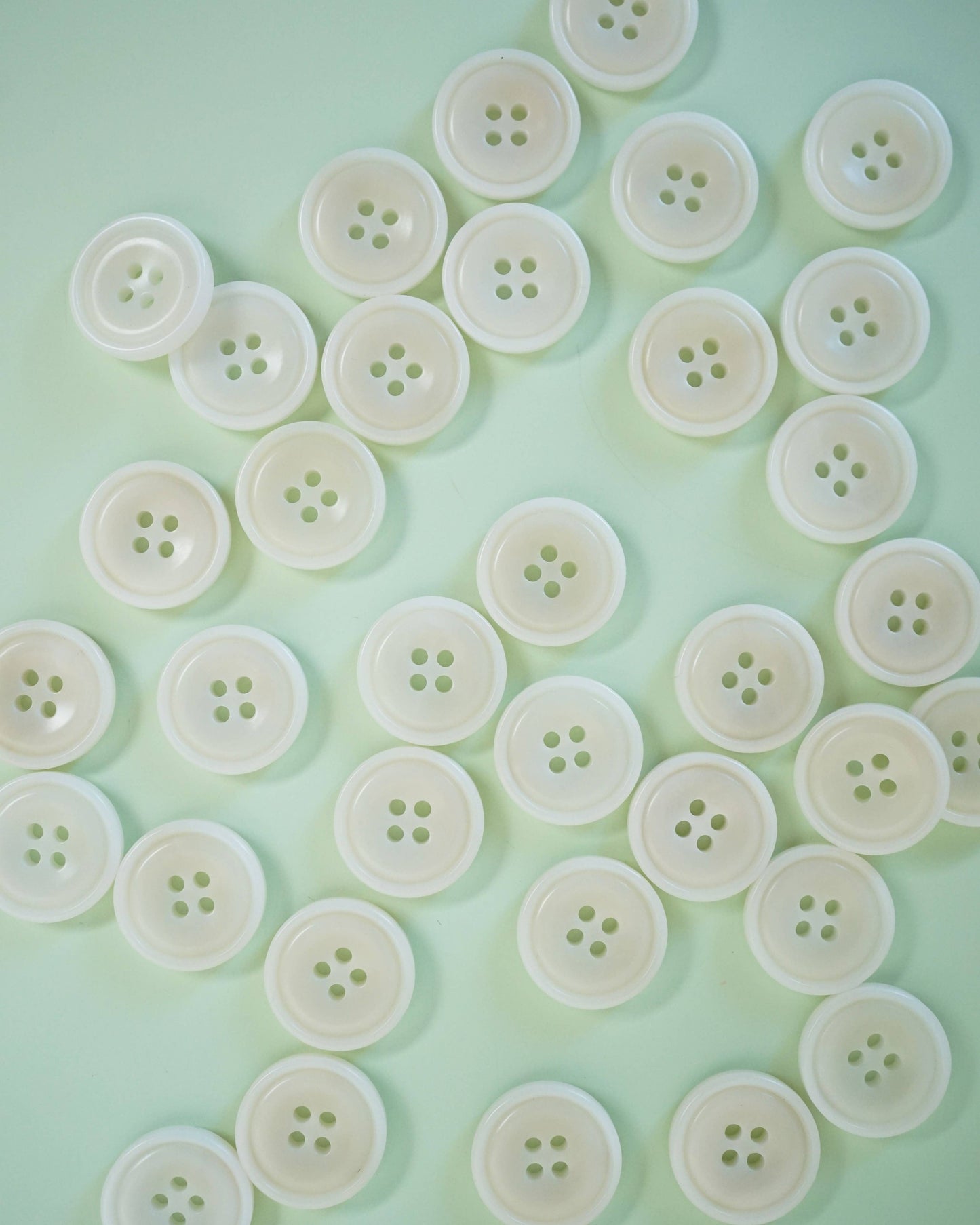 Milk 3/4" Corozo Nut Buttons