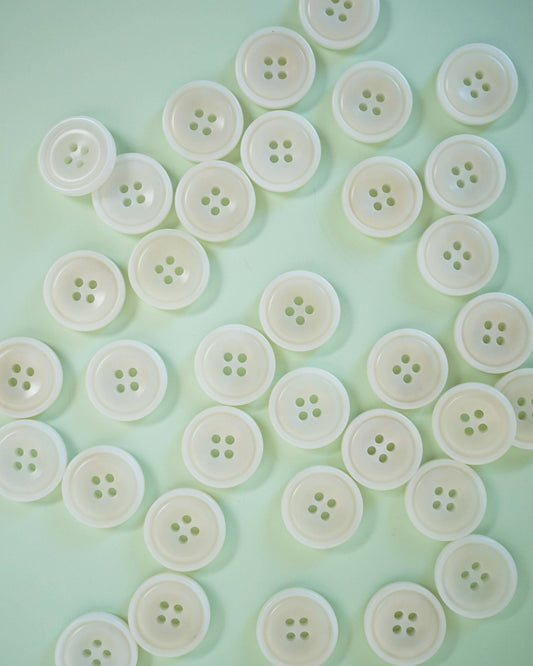 Milk 3/4" Corozo Nut Buttons