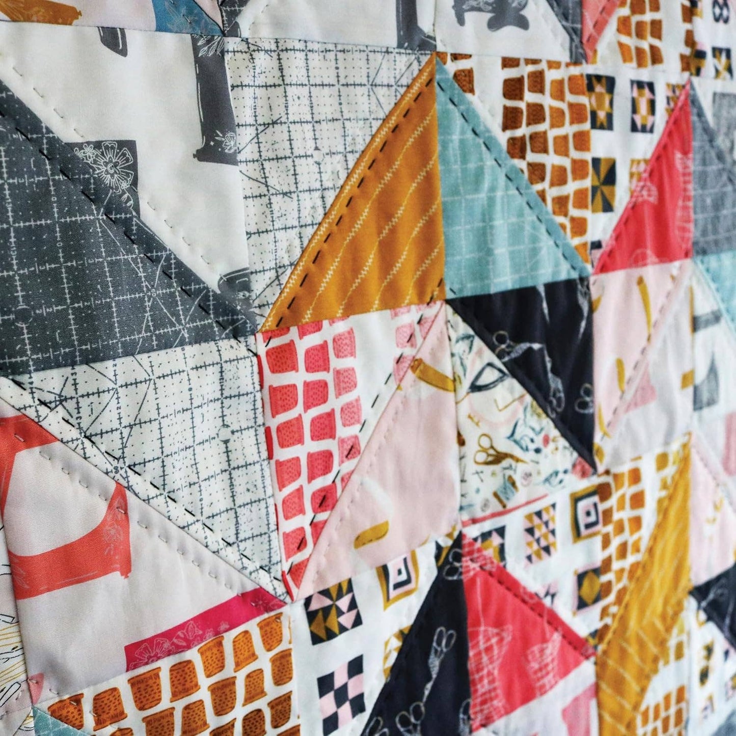 10-Inch Square Quilt Block Book - 40+ Quilt Patterns